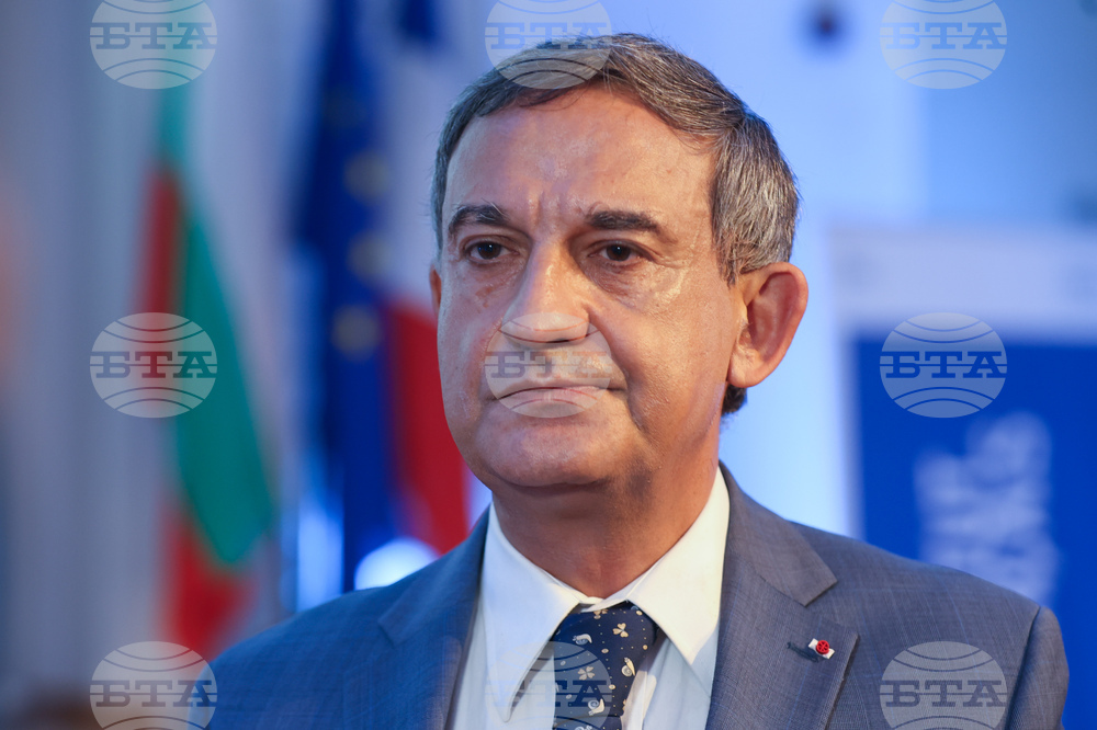 Френски институт - конференция в памет на Жельо Желев