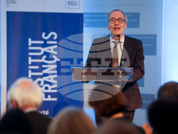 Френски институт - конференция в памет на Жельо Желев