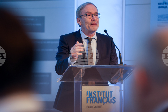 Френски институт - конференция в памет на Жельо Желев