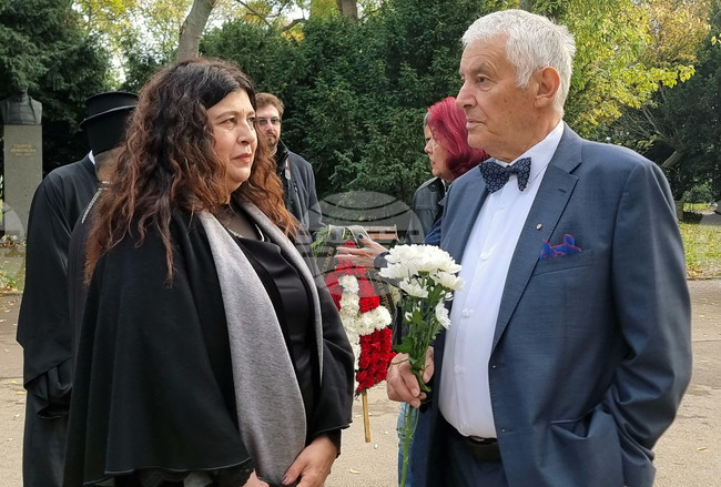 Преди 140 години митрополит Симеон оглавява първото червенокръстко дружество във Варна