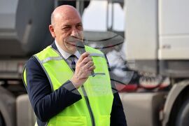 Бургас - летище - ремонт на писта