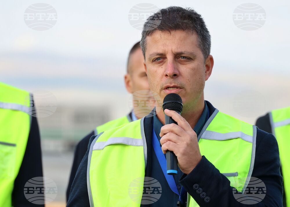 Бургас - летище - ремонт на писта