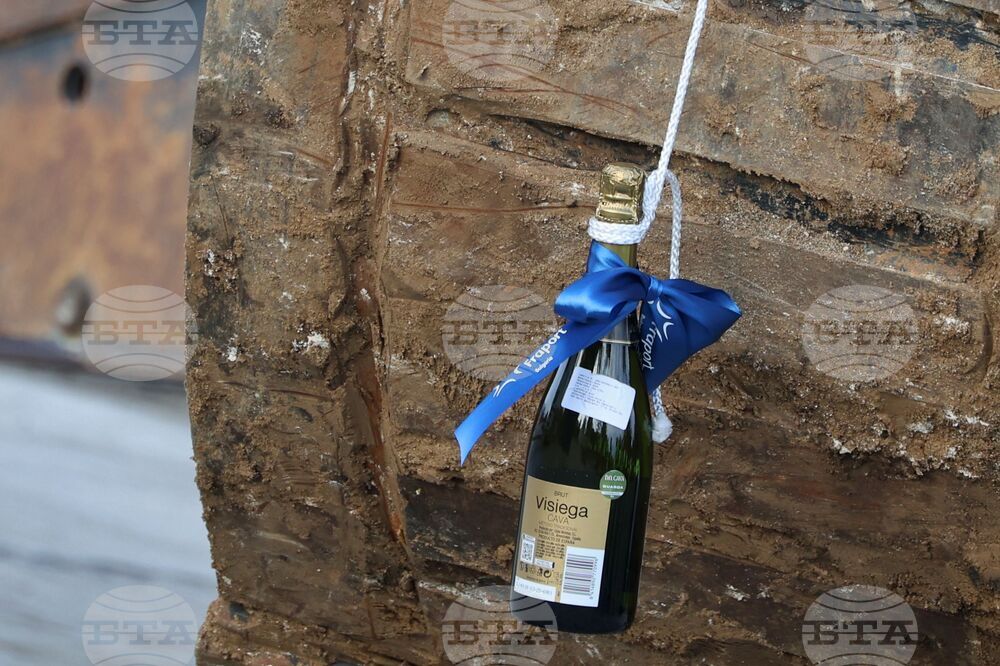 Бургас - летище - ремонт на писта