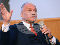 Френски институт - конференция в памет на Жельо Желев