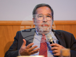 Френски институт - конференция в памет на Жельо Желев