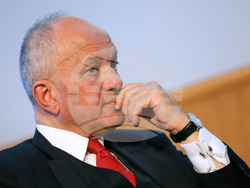 Френски институт - конференция в памет на Жельо Желев