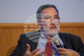 Френски институт - конференция в памет на Жельо Желев