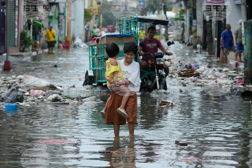 APTOPIX Philippines Extreme Weather Asia Typhoon