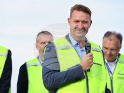 Бургас - летище - ремонт на писта