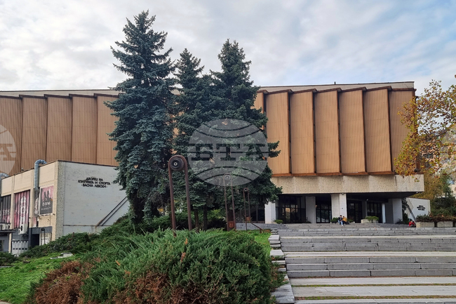 С 11 милиона лева от държавния бюджет ще бъде обновен Дворецът на културата и спорта “Васил Левски“ във Велико Търново