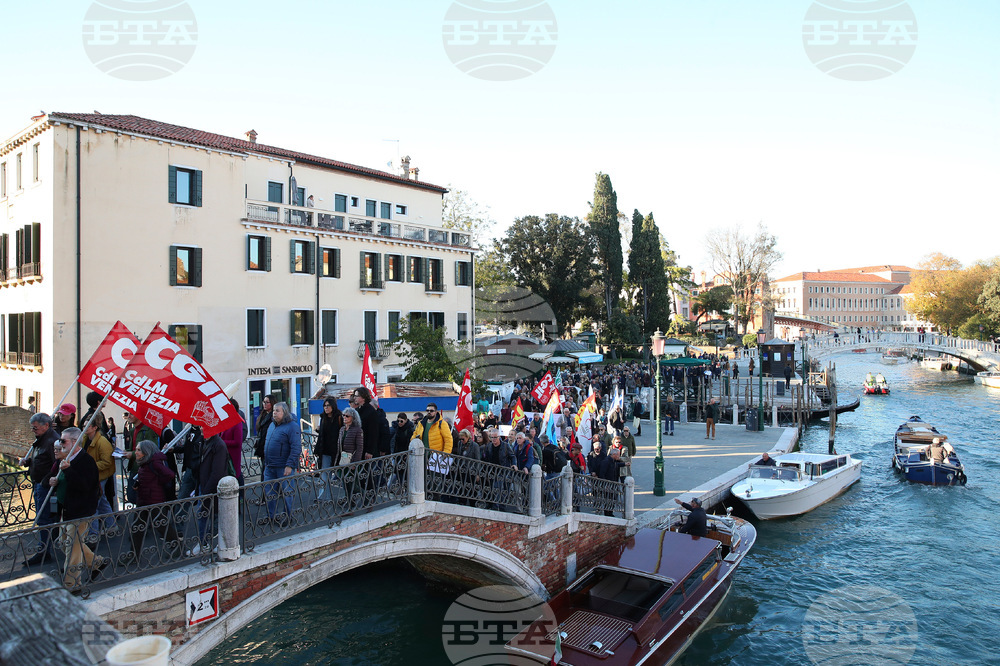 Italy La Fenice Protest