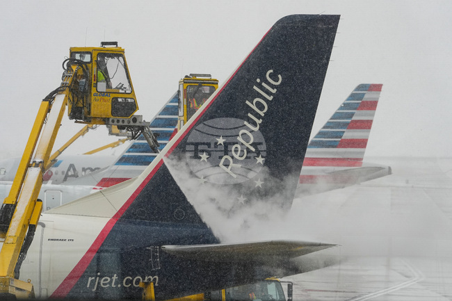 APTOPIX Wintery Weather