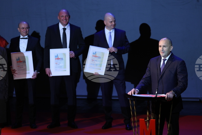 Начинът на изготвяне, представяне и комуникиране на бюджета е израз на отношението на властта към хората, които го пълнят, каза Румен Радев