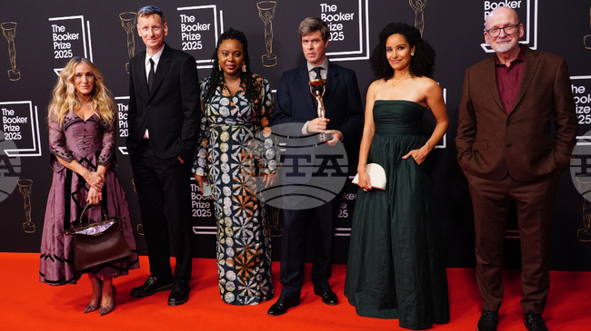 Никога не сме чели нещо подобно, призна председателят на журито, което присъди „Букър“ за 2025 г. на романа „Плът“ от Дейвид Салай