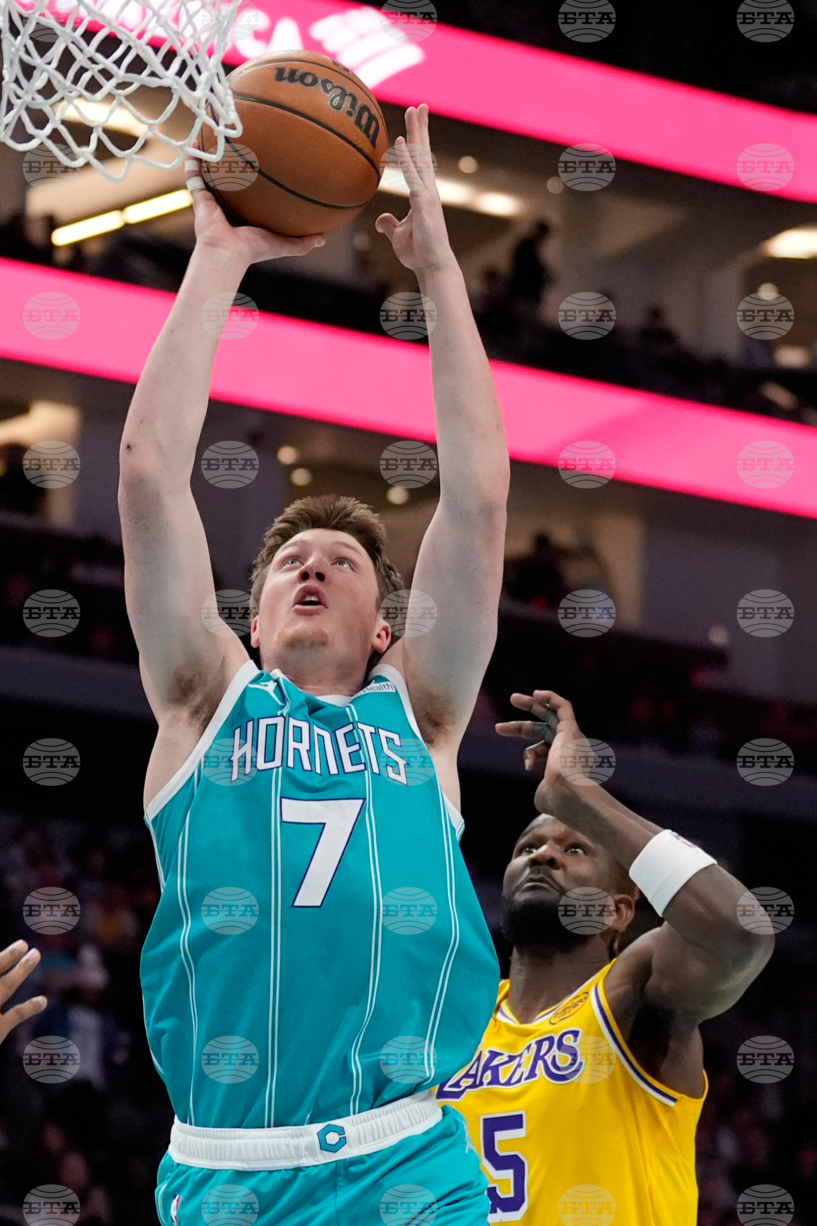 Lakers Hornets Basketball