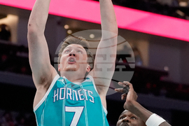 Lakers Hornets Basketball