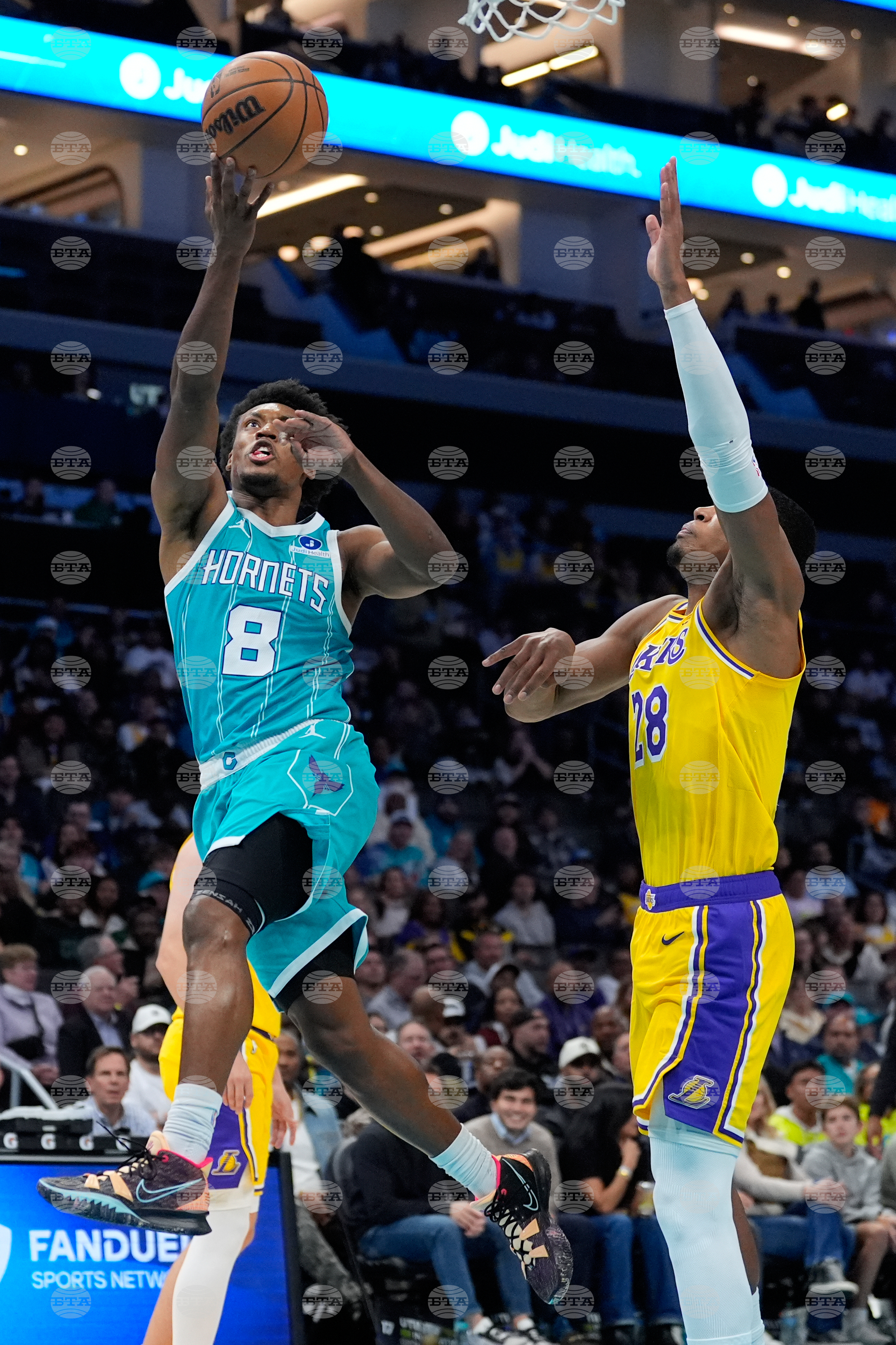 Lakers Hornets Basketball