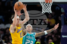 Lakers Hornets Basketball