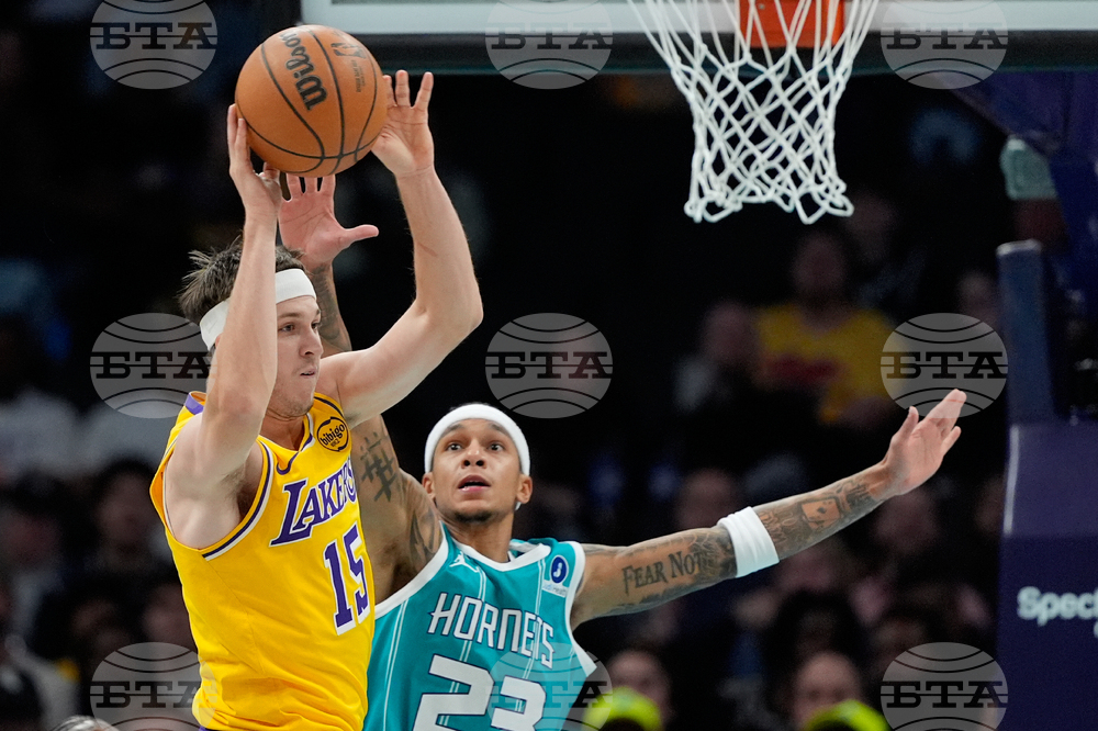 Lakers Hornets Basketball