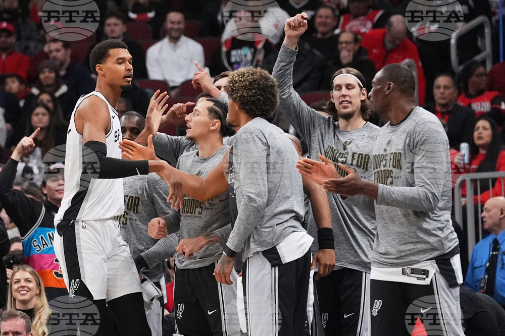 Spurs Bulls Basketball