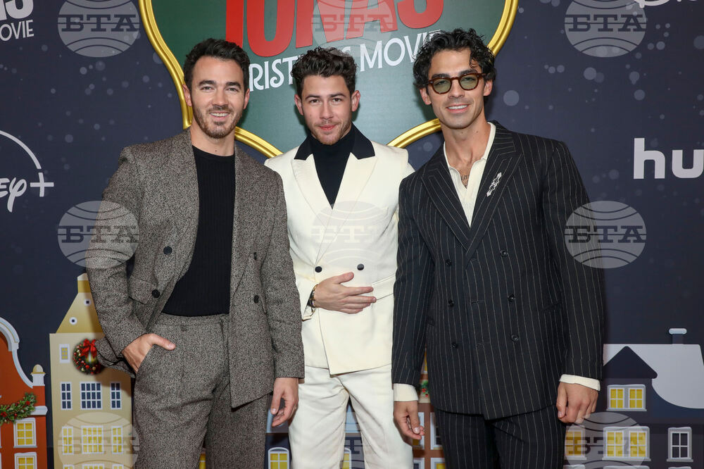 NY Premiere of "A Very Jonas Christmas Movie"