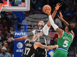 Bucks Mavericks Basketball