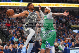 Bucks Mavericks Basketball