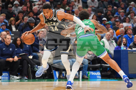 Bucks Mavericks Basketball