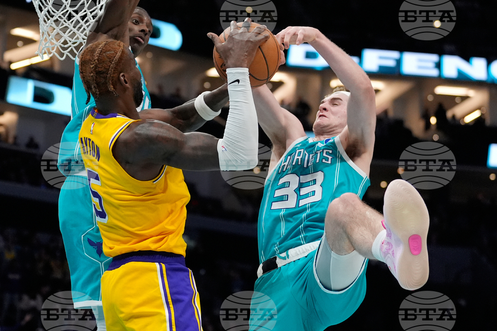 Lakers Hornets Basketball