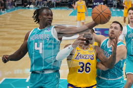 Lakers Hornets Basketball