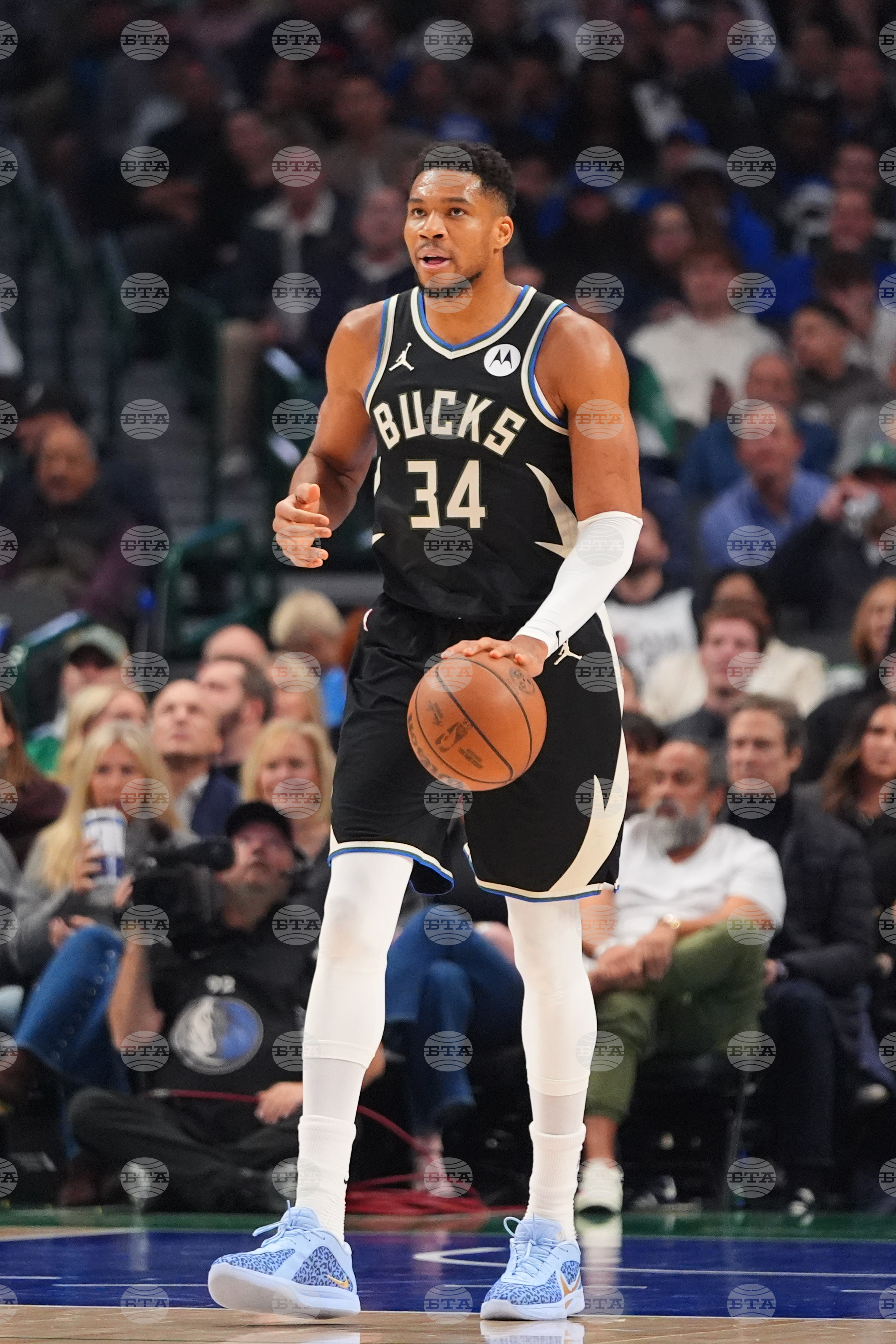 Bucks Mavericks Basketball