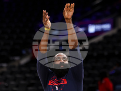 Hawks Clippers Basketball