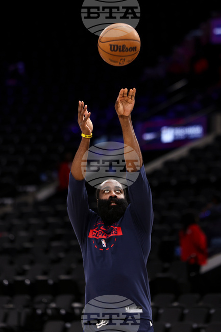 Hawks Clippers Basketball