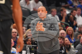 Bucks Mavericks Basketball