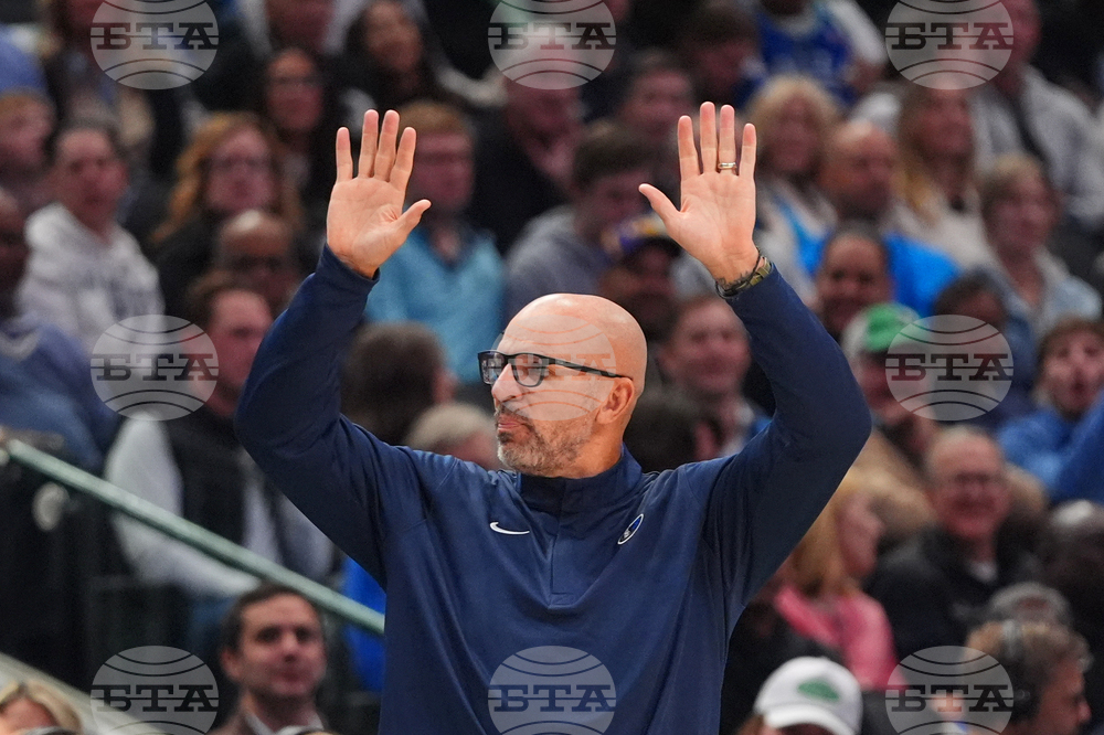 Bucks Mavericks Basketball