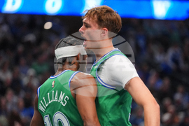 Bucks Mavericks Basketball