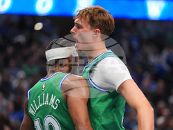 Bucks Mavericks Basketball