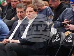 Bucks Mavericks Basketball