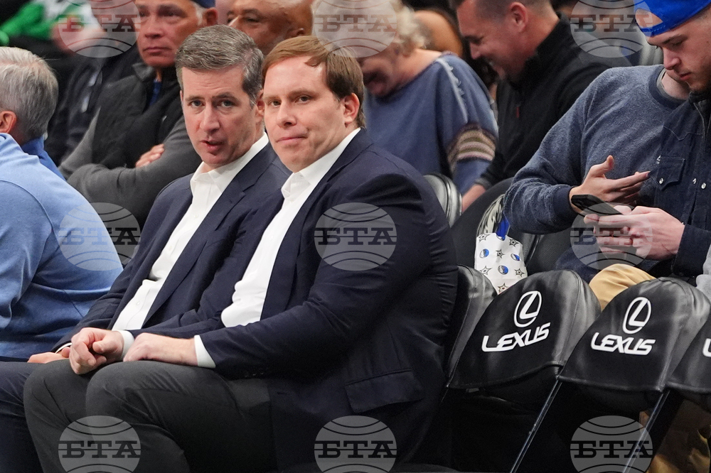 Bucks Mavericks Basketball