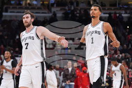 Spurs Bulls Basketball