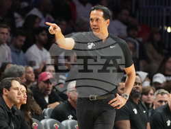 Cavaliers Heat Basketball