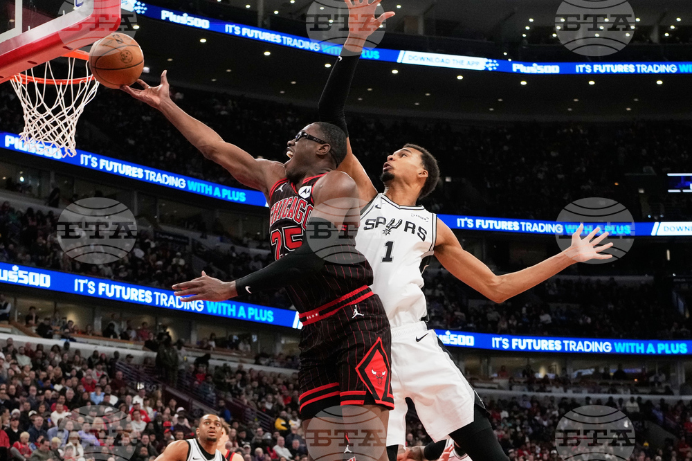 Spurs Bulls Basketball