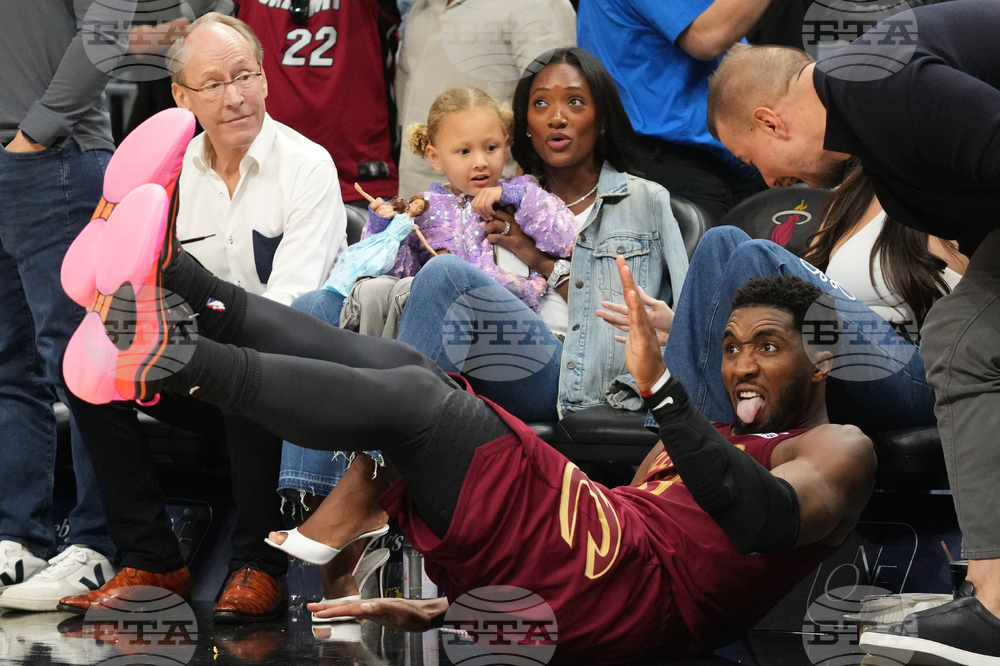 Cavaliers Heat Basketball