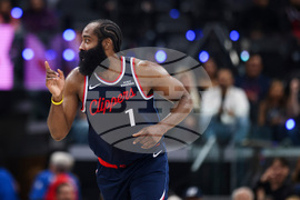 Hawks Clippers Basketball