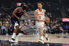 Hawks Clippers Basketball