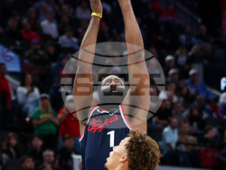 Hawks Clippers Basketball