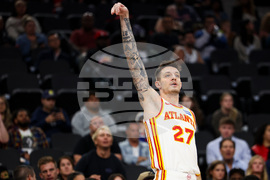 Hawks Clippers Basketball