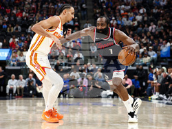 Hawks Clippers Basketball