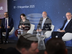 Форум „Диалог за отбрана и демокрация. Крепост на свободата“