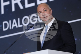 Форум „Диалог за отбрана и демокрация. Крепост на свободата“